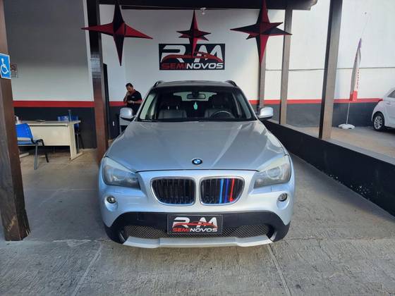 BMW X1 2.0 16V GASOLINA SDRIVE18I 4P AUTOMÁTICO BMW X1 2.0 16V GASOLINA SDRIVE18I 4P AUTOMÁTICO